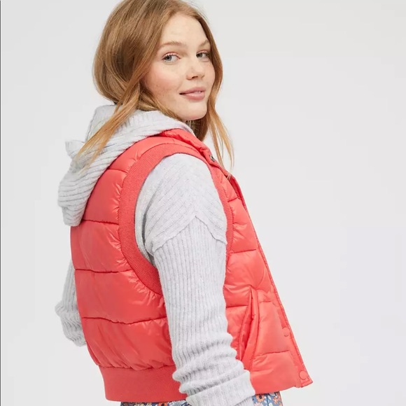 NWOT Offline Aerie Calypso Red Puffer Vest Size XXL - Picture 2 of 6